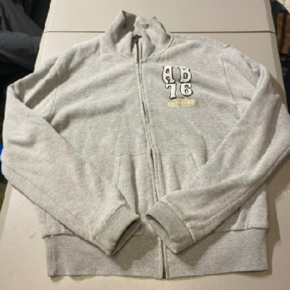 Anheuser-Busch Budweiser Grey Full Zip Sweatshirt Men's Medium M Casual Fall EUC
